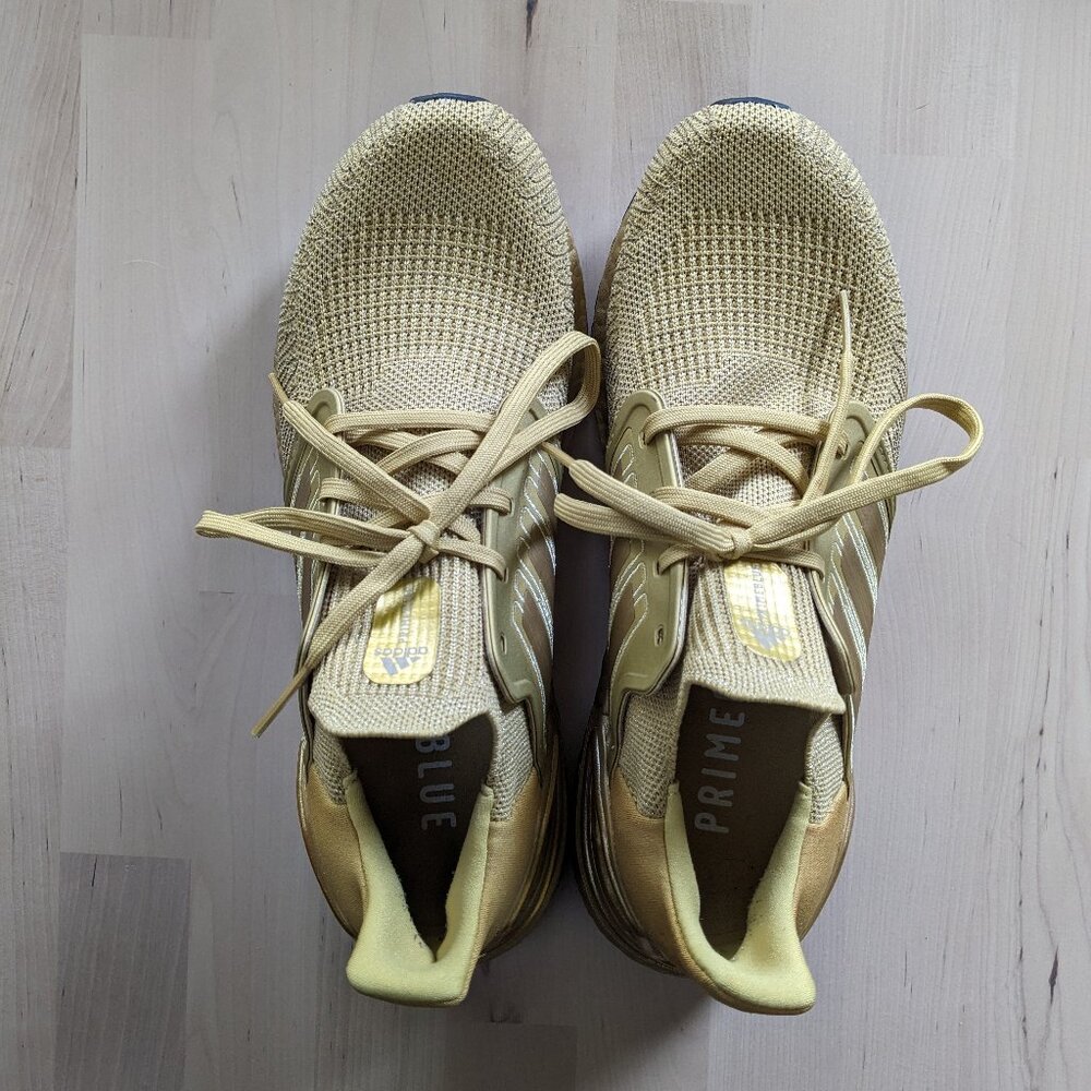 Adidas UltraBoost 20 Gold Running Shoes - Men's size 9.5 - Picture 2 of 9
